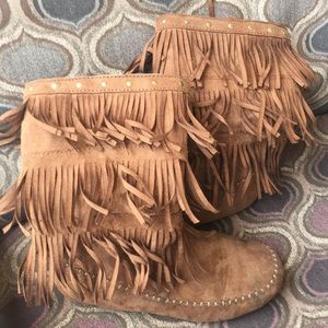 Moccasin  fringe boots